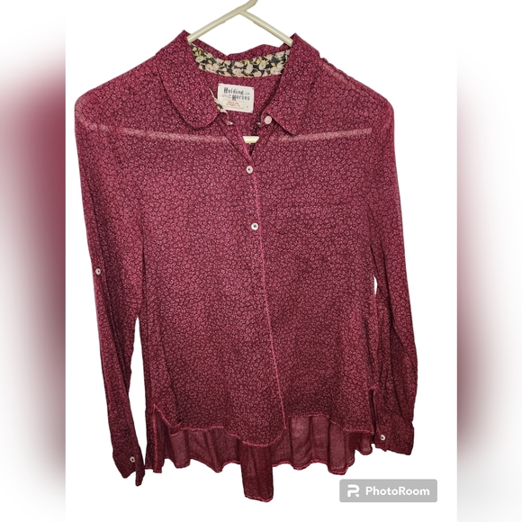 HOLDING HORSES Tops - Holding Horses Anthro Polka Dot Button Shirt Maroon Long Sleeve Roll Tab Size 4